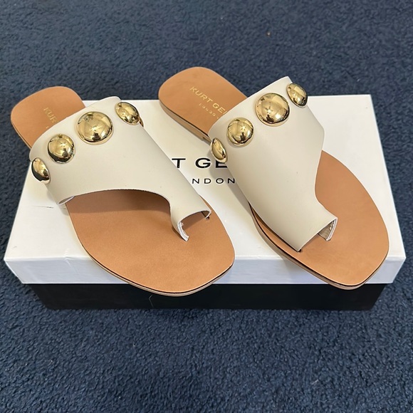 Kurt Geiger Shoes - Kurt Geiger Deena Sandals Size 8.5